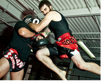   Muay Thai Kickboxing Program Gives You A Powerful WOrkout and Burn